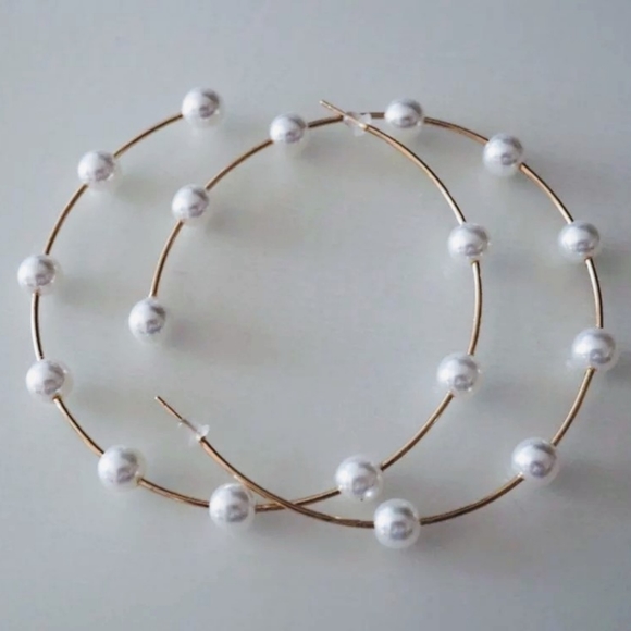 Boho Gold Oversized Pearl Hoop Statement Earrings - Picture 4 of 4